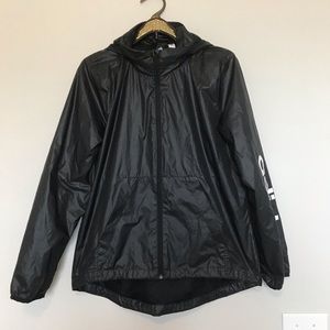Adidas lightweight jacket size medium